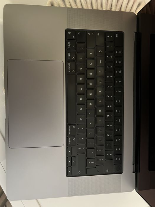 MacBook 16 PRO M1 PRO