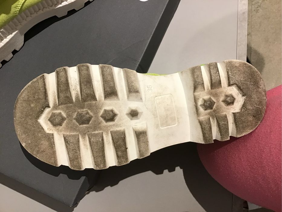 Електриково-зелени, летни кецове