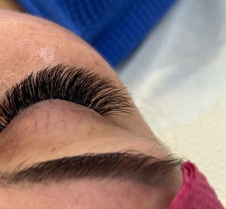 Наращивание ресниц ЕСТЬ выезд