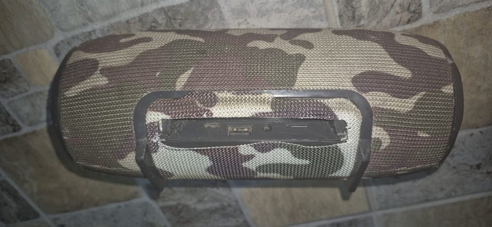 Boxă portabila JBL