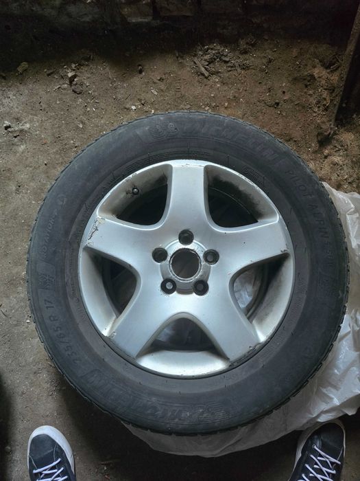 Michelin Pilot Alpin 5 SUV 235/65 R17