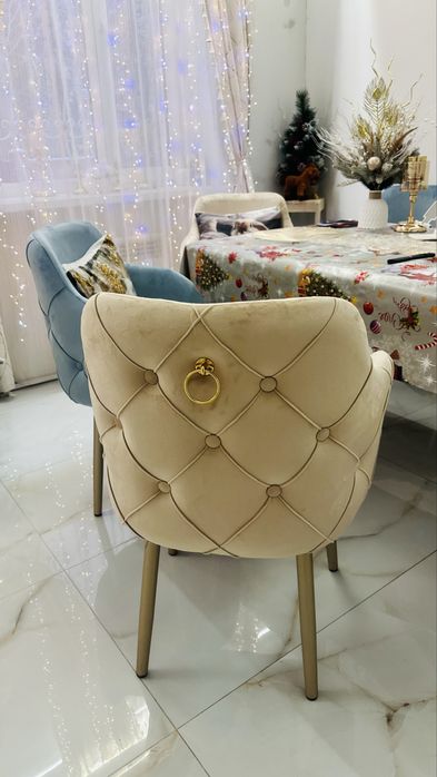 Прекрасные новые стулья!