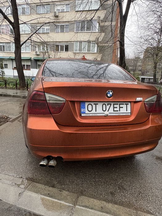 Vand BMW seria 3 in stare buna de functionare.