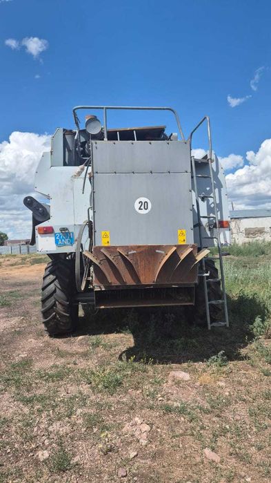 Продам Комбайн Вектор 410