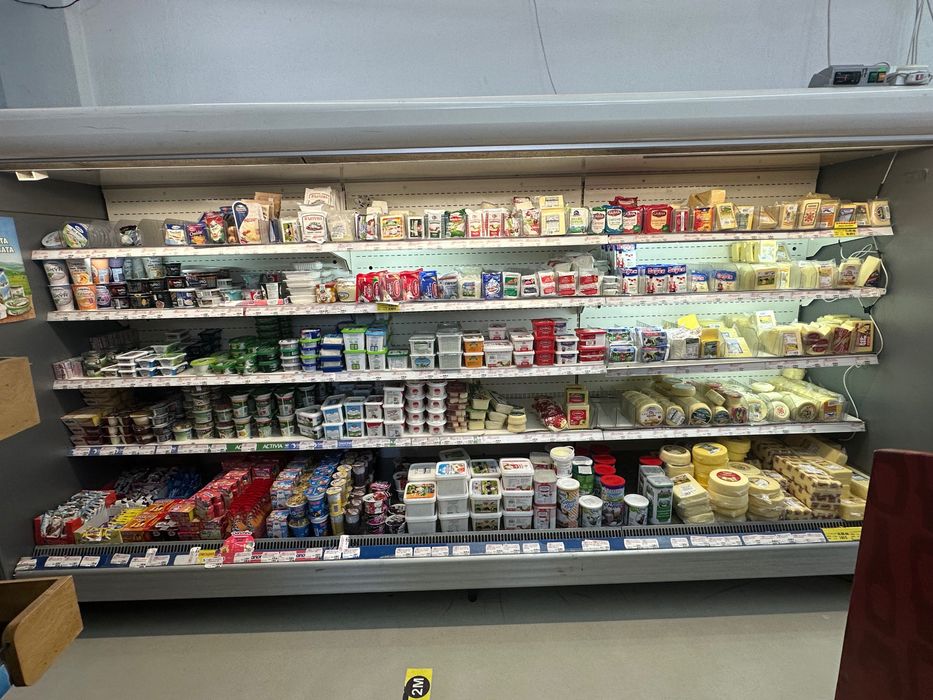 Хладилна витрина