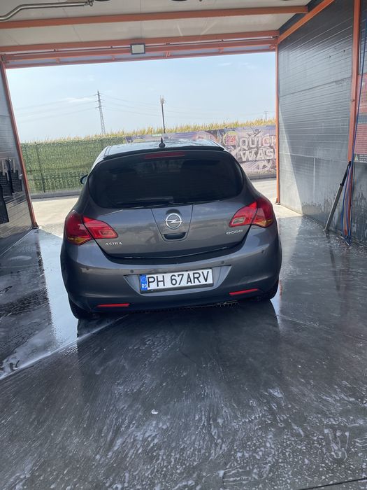 Opel Astra J 2012 – 1.7 CDTI Diesel