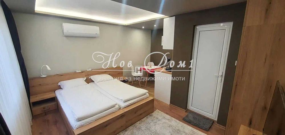 Дава се под наем Едностаен апартамент в Варна, Център - 24 кв.м за 400 € - Снимка #3