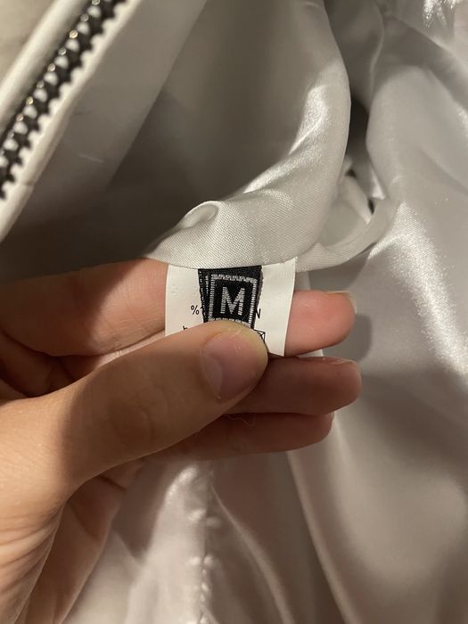 Vand blana alba cenusie din vulpe polara noua