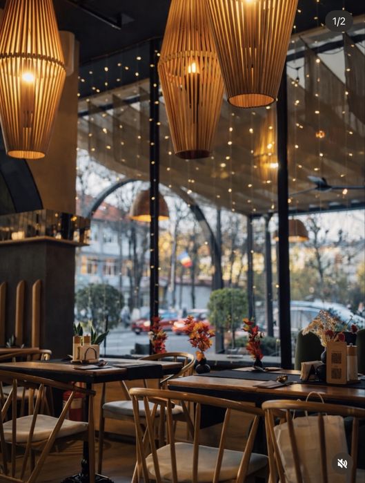 Afacere la cheie. Restaurant premium cu activitate de 3 ani, complet utilat, brand consacrat, chirie 1.300 €/lună.