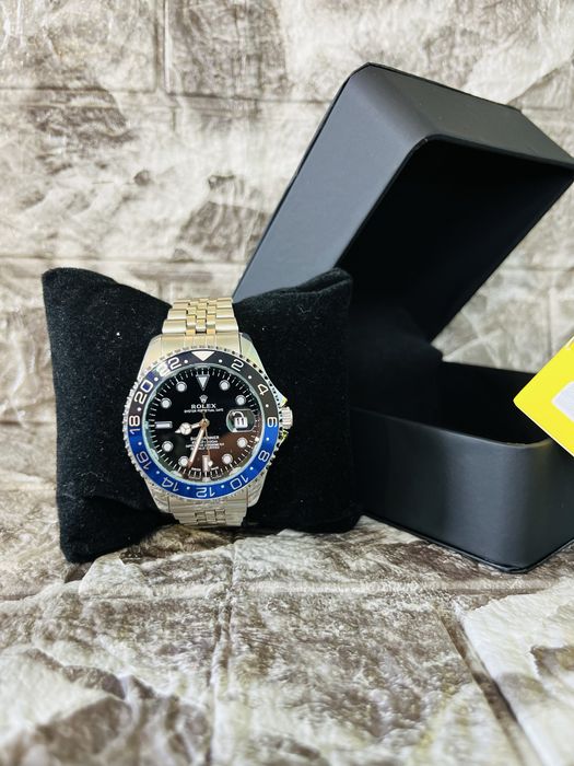 Rolex GMT - Master синьо-черен въртящ се безел, метална верижка!