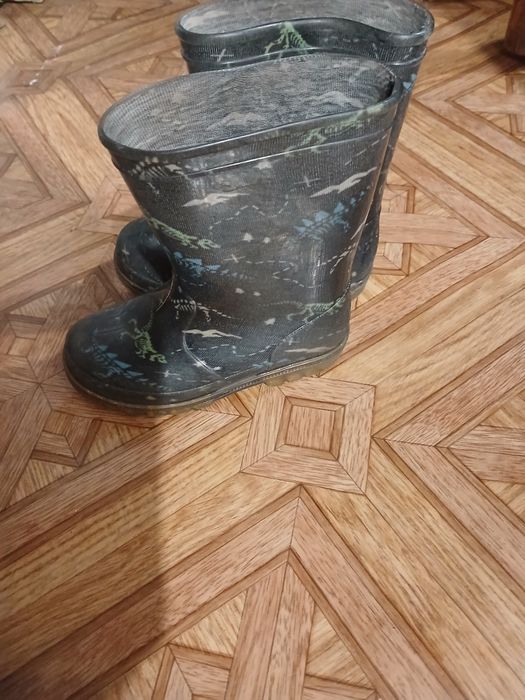 Резиновые сапоги