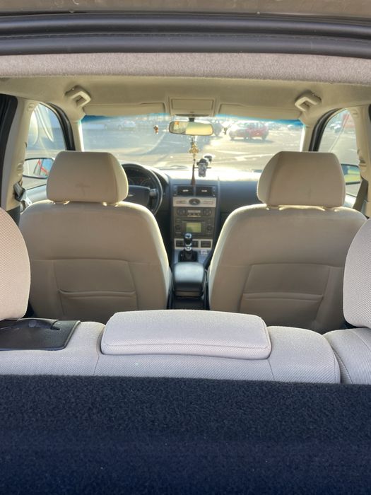Vând Ford Mondeo