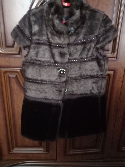 Qizil palto ozgin qizla uchun