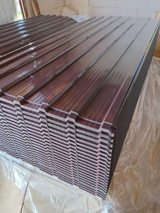 tabla cutata zincata  vopsita