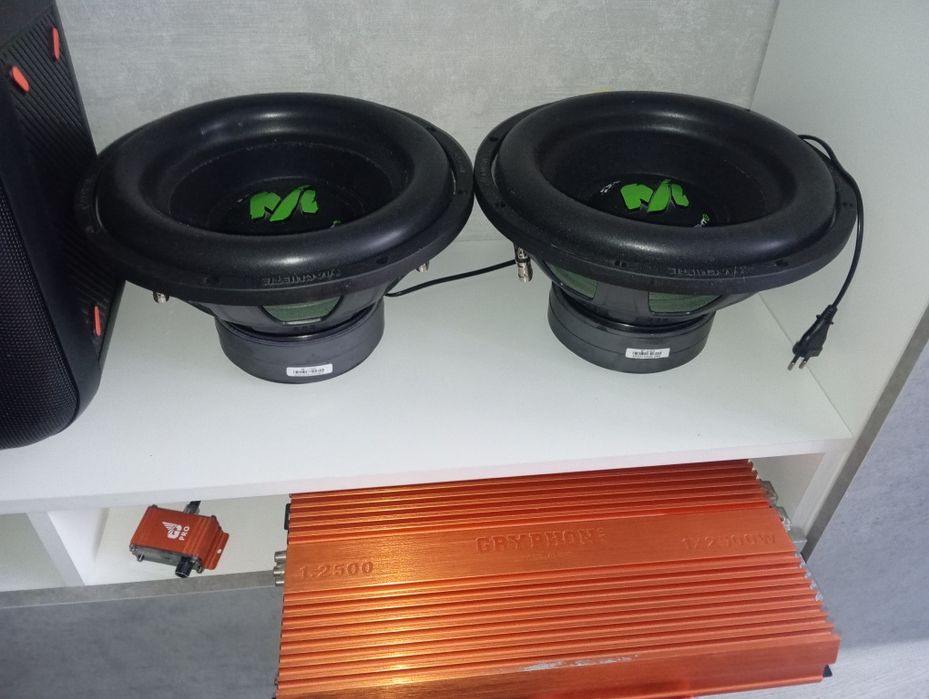 Продам Сабы с усилителем