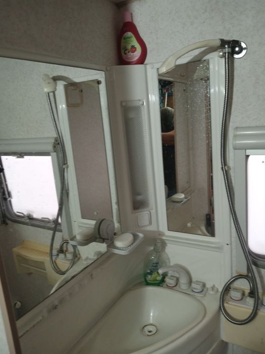 Продавам английска двуосна каравана AVONDALE Land Ranger 6,5