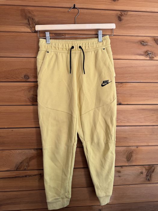 Оригинален детски спортен панталон Nike Tech Fleece (Детски M / 137-147 см)