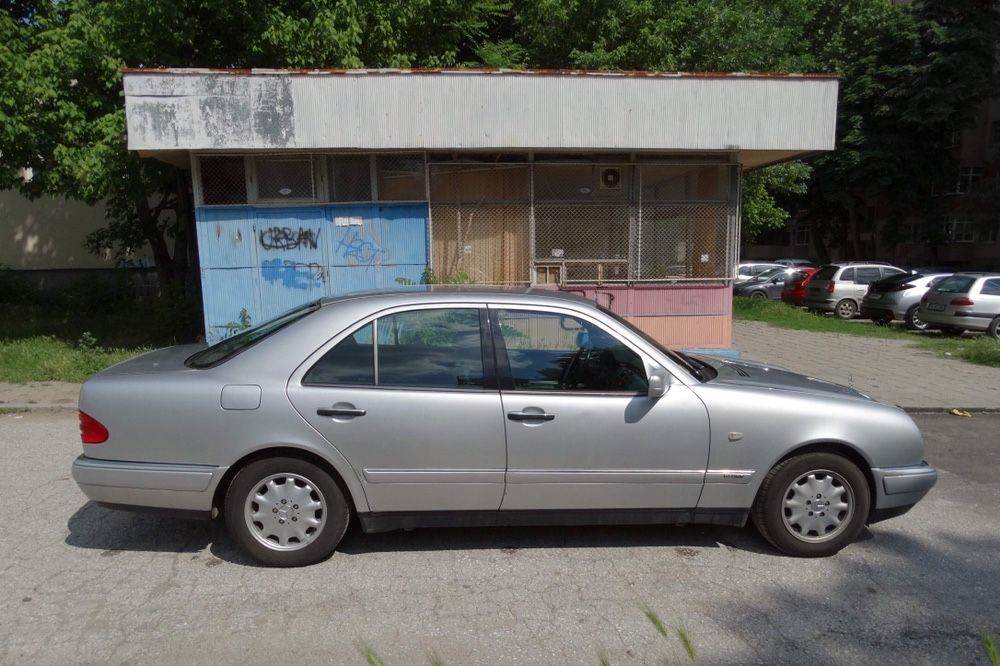 Mercedes-Benz W210 E200 136 к.с. на части !/ Мерцедес