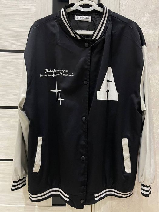 Бомбер                 .