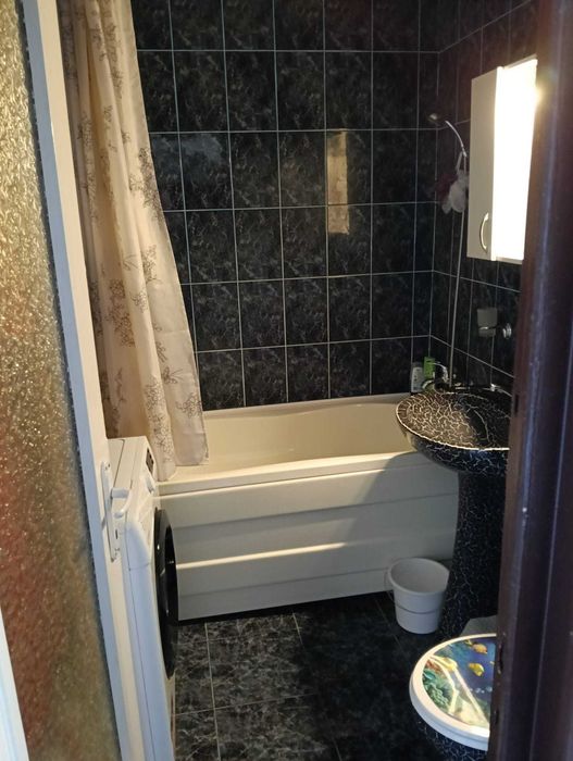 Vand apartament 4 camere