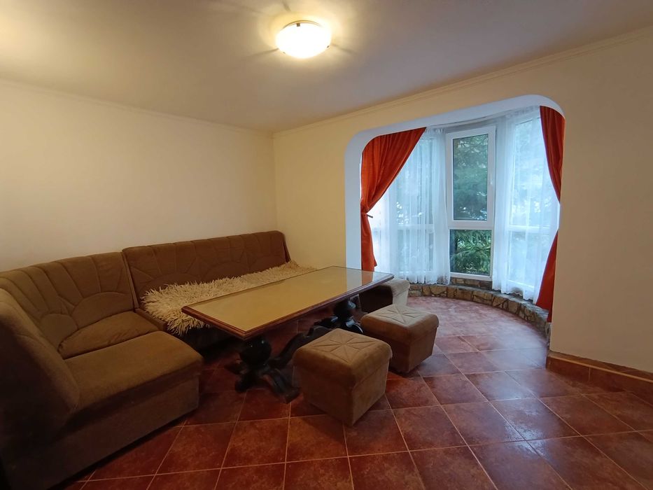 Монолитна къща в с. Жълтеш