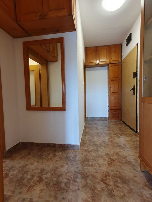 Продава се Двустаен апартамент в Севлиево - 72 кв.м за 1042 €/кв.м - Снимка #2