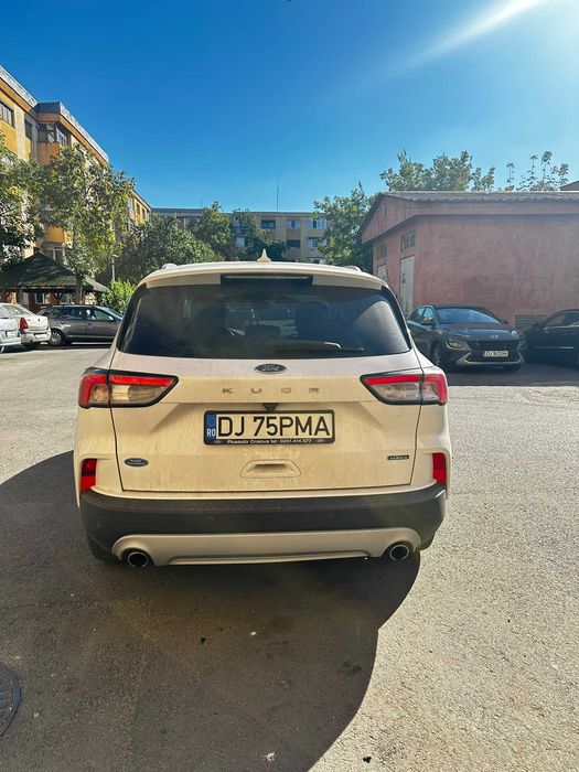 FORD Kuga 2022 — imagine 3