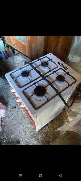 Продам газ плиту