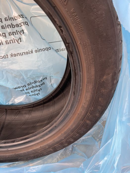 Летни гуми Michelin 205/55 R17 95V dot 2219 два бр.