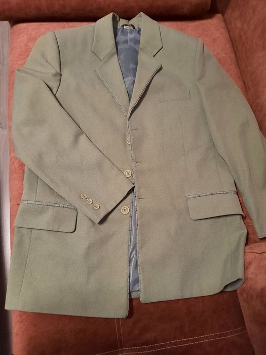 Costum barbatesc kaki deschis  marime 48