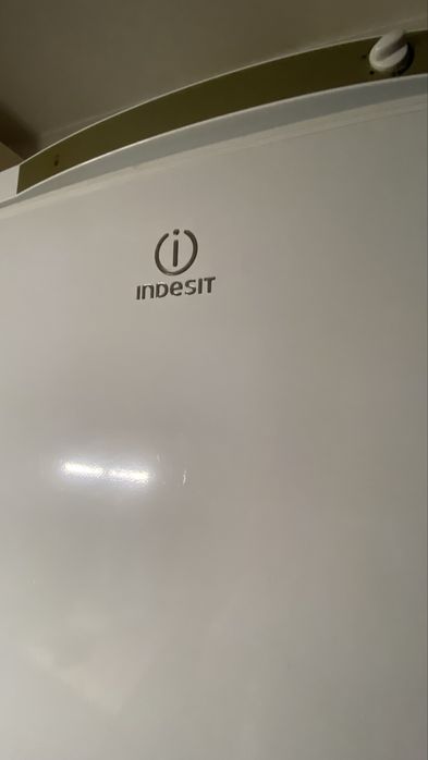 Холодильник Indesit (Индезит)