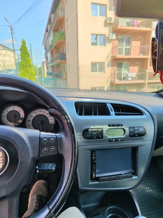 SEAT Leon 2008 — imagine 2