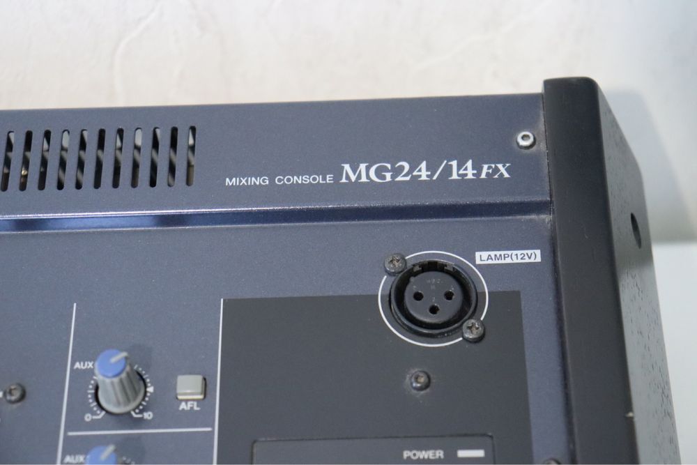 Аудио Микшер Yamaha MG24/14fx