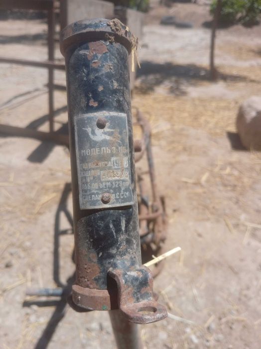 Eski mototsikl romlari sotiladi