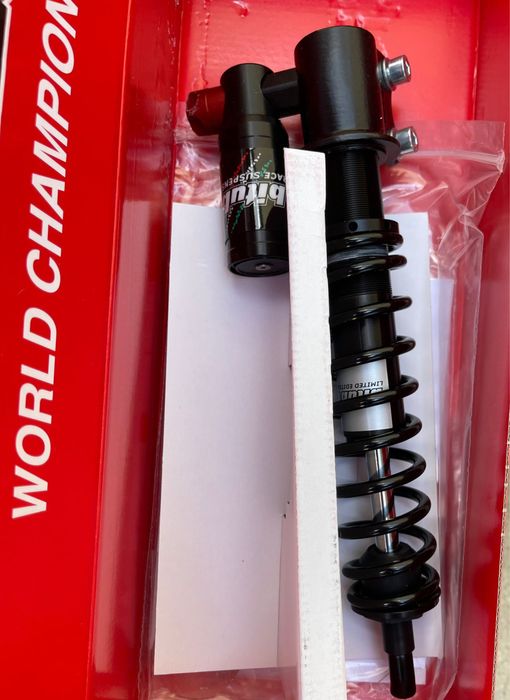 Регулируемо окачване Bitubo за скутер Vespa GTS