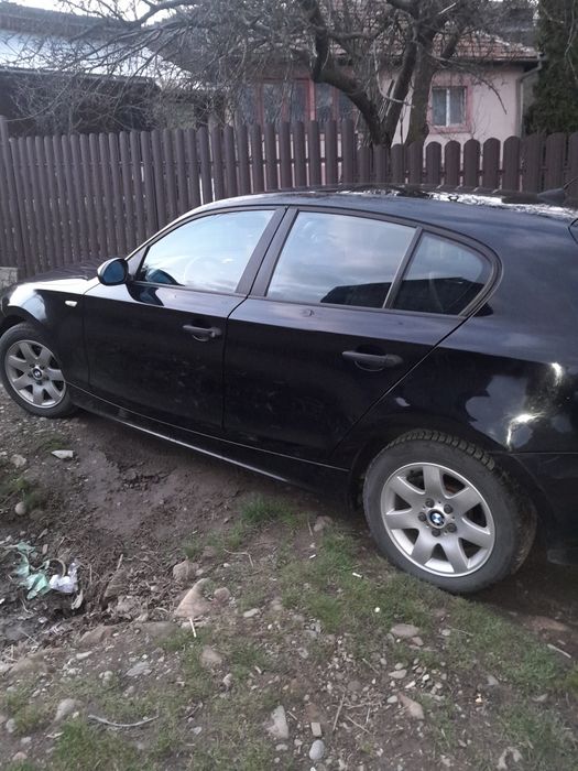 Schimb/Vând bmw seria 1