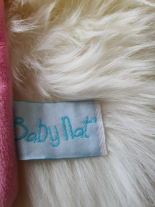 Coperta de carte din plus de la Baby Nat