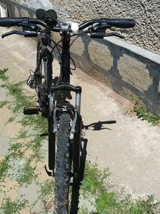 Bicicletă cu suspensii DHS