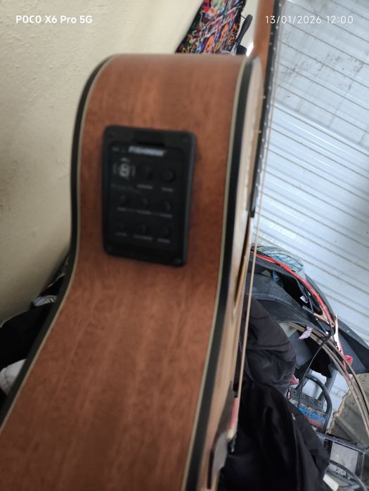 Gitara Sotiladi Srochniy