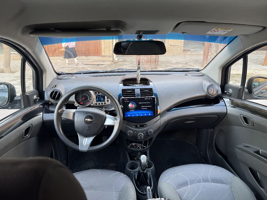 Chevrolet Spark 2017 — 3