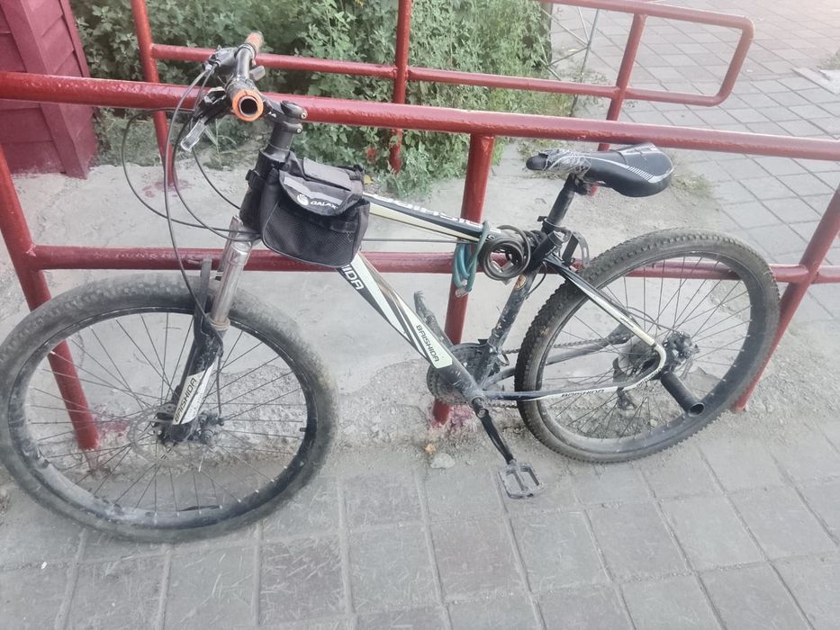 Продам 2 велика взрослые,велик на ходу