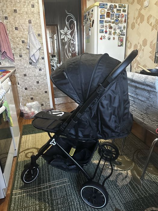 Продам коляску новую