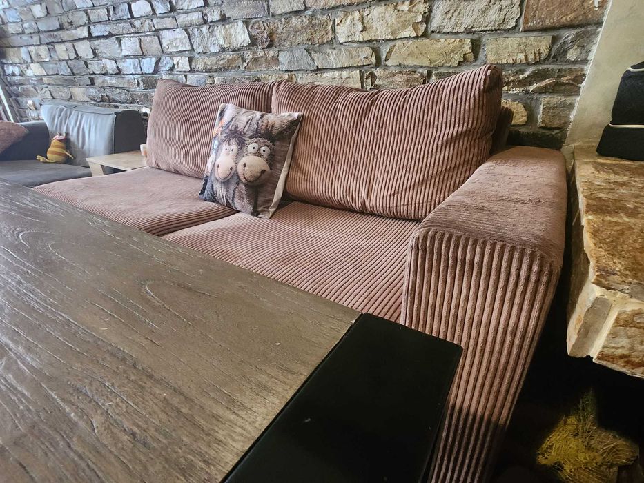 Диван,ъглов,лежанка,маса голяма