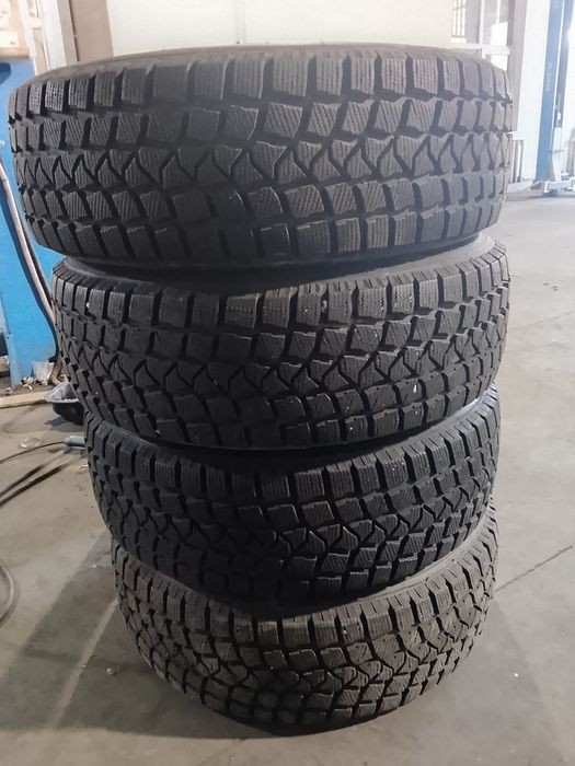 Продам зимнию резину