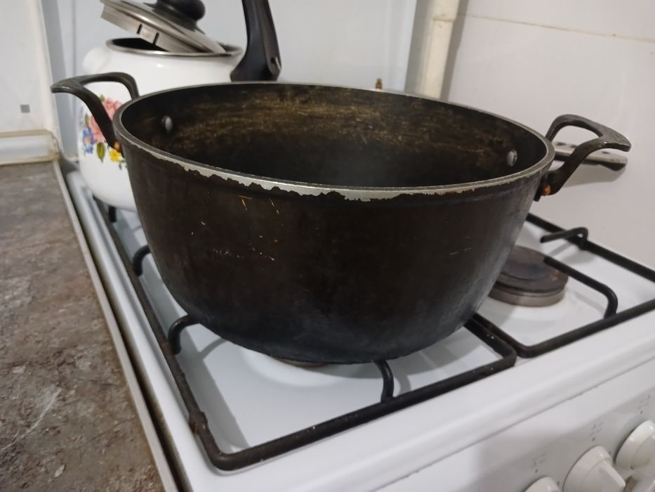 Кастрюля, кастрюля, сковородка