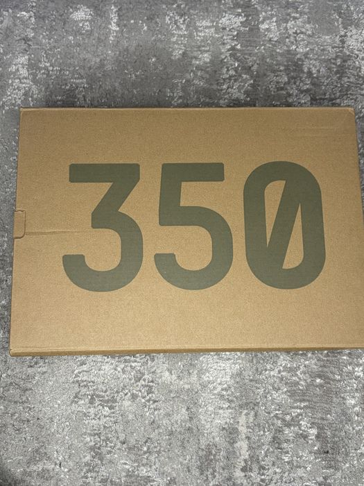 Yeezy 350 Boost Bone