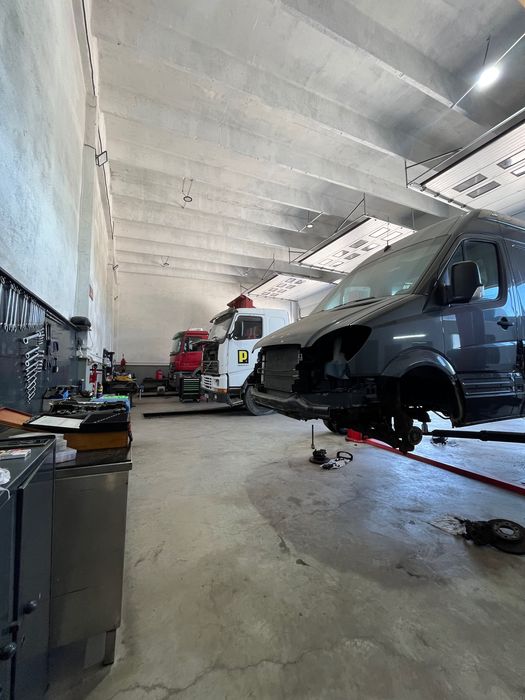 Сервиз МЕВА АУТО Ремонти на камиони ; тирове