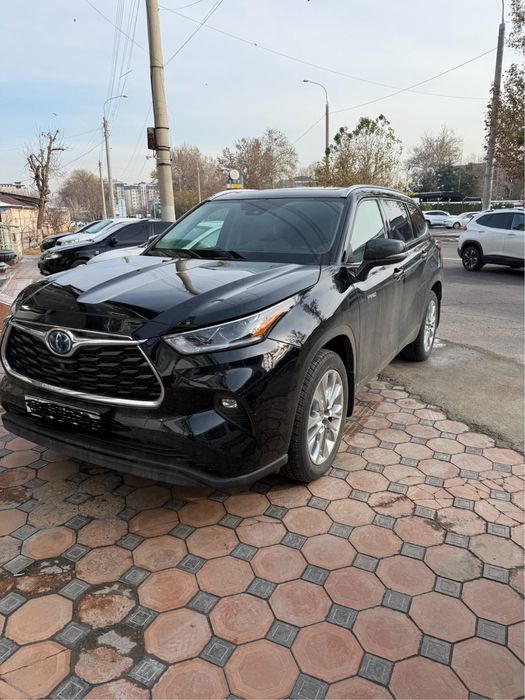 Toyota Highlander сотилади