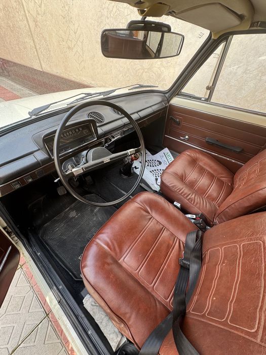 Автомобиль ВАЗ 21011