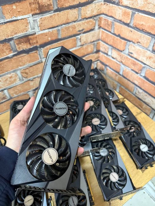 Продается видеокарта RTX 3060Ti 8gb идеальная